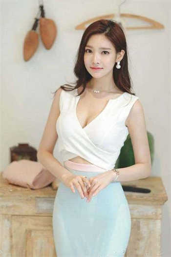 艳版电影牧师娘