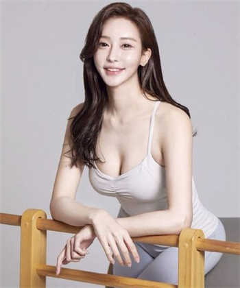 尤美app十八岁以上看