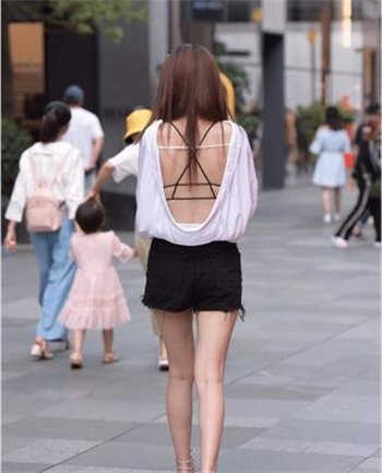 维生素爱香水