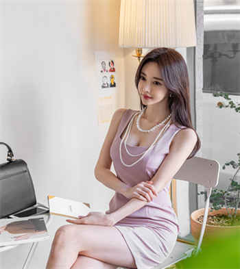 类似重生豪门之恶魔女皇