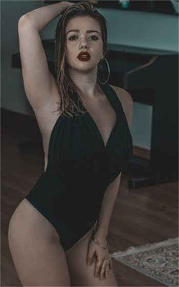 浦东金桥女