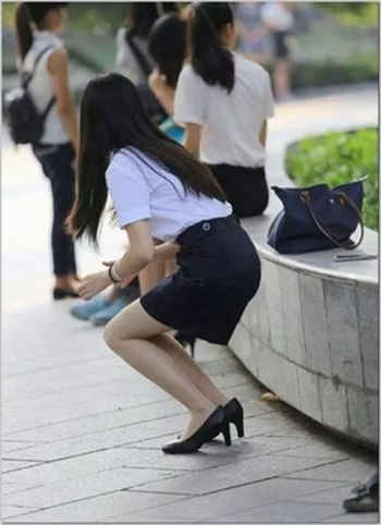 坐在学长的紫根上写作bl