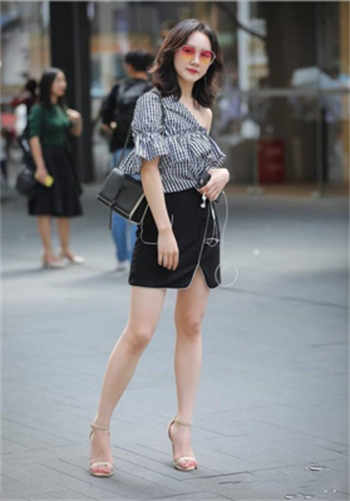 妈妈喝多以为是爸爸
