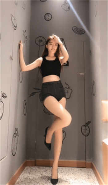 rct378里的三个女的是