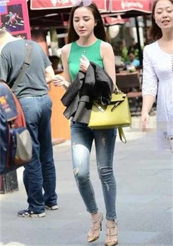 陆少你老婆又闯祸了