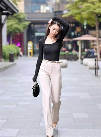 女贝实践挨打视频