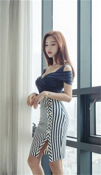 她老婆没有反抗 在厨房